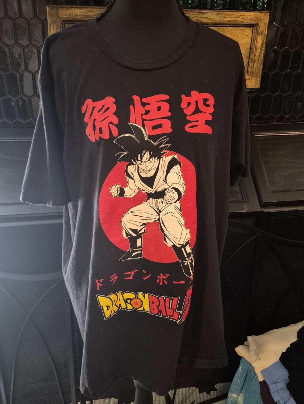Dragon Ball Z XL Adult T-Shirt - Goku Fight Stance Red Circle Kanji Circle Anime